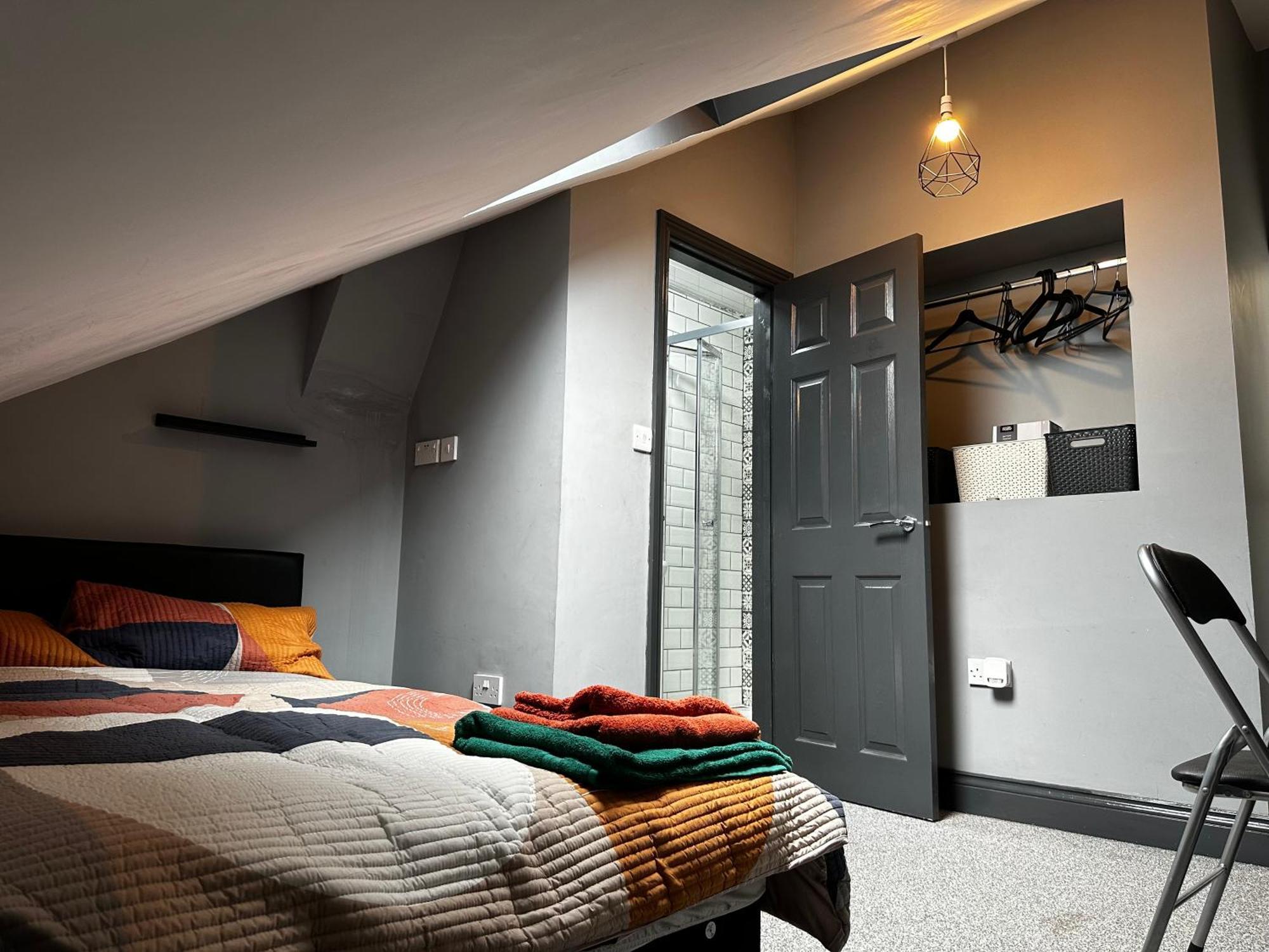 Ferienwohnung 6D Hosting Coventry Exterior foto