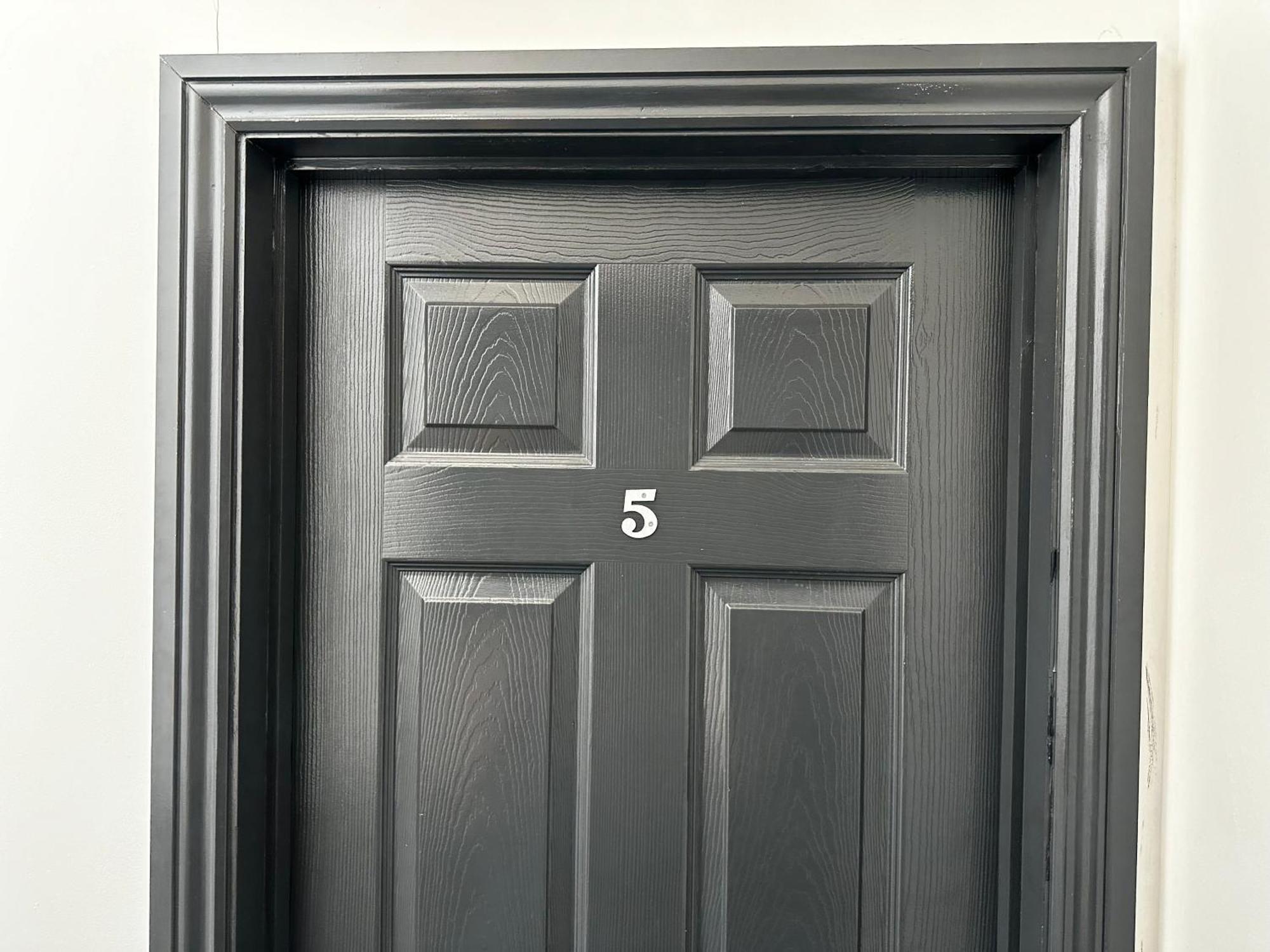 Ferienwohnung 6D Hosting Coventry Exterior foto